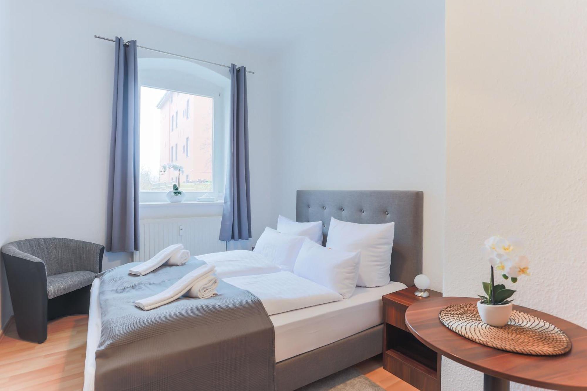 Viadrina Rooms & Apartments Frankfurt-Oder Am Park Im Zentrum フランクフルト・アン・デア・オーダー エクステリア 写真