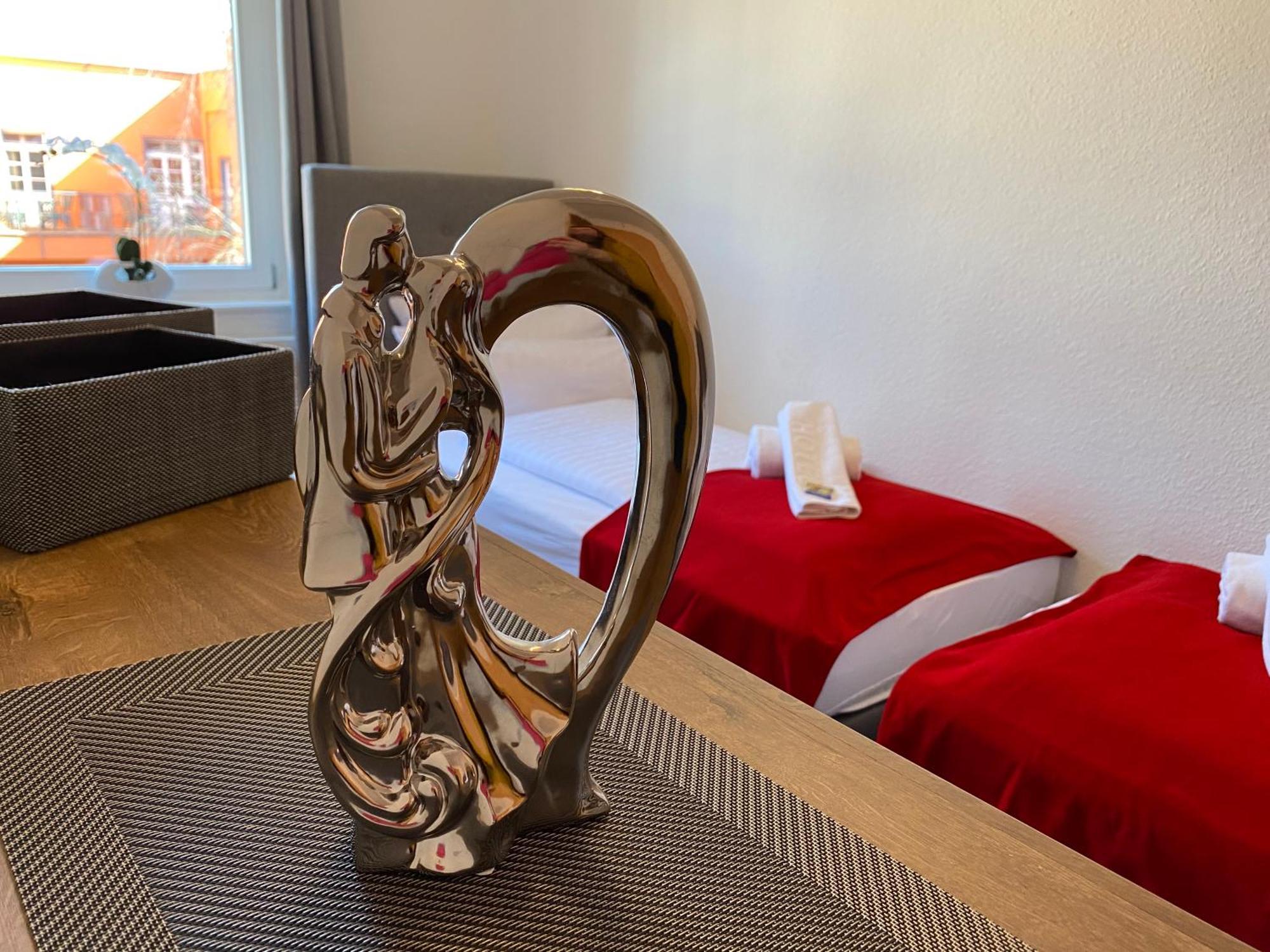Viadrina Rooms & Apartments Frankfurt-Oder Am Park Im Zentrum フランクフルト・アン・デア・オーダー エクステリア 写真
