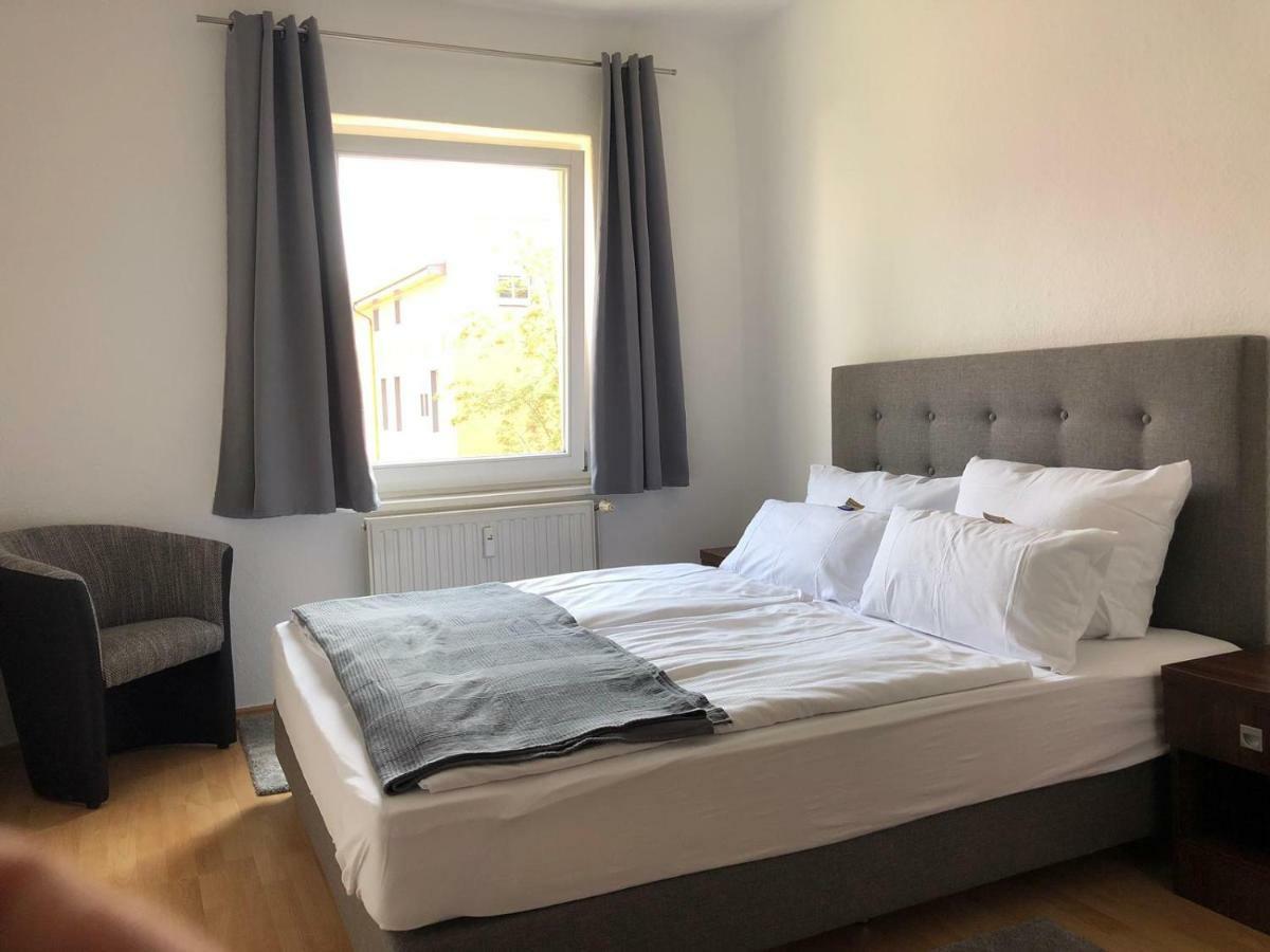 Viadrina Rooms & Apartments Frankfurt-Oder Am Park Im Zentrum フランクフルト・アン・デア・オーダー エクステリア 写真